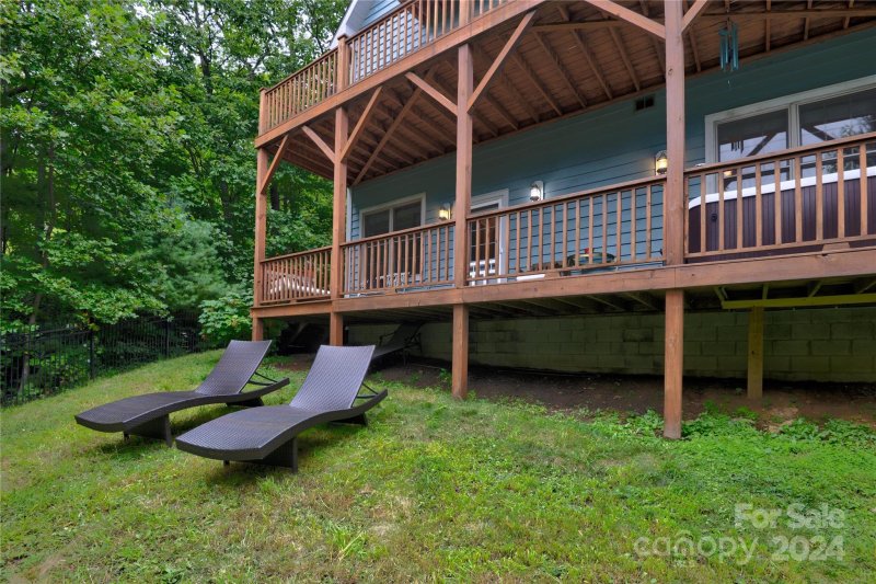 Property image 4 at 321 Mountain Laurel None, Asheville, NC 28805