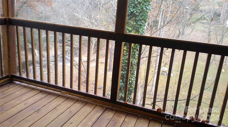 Property image 2 at 1420 11th Street, Hickory, NC 28601