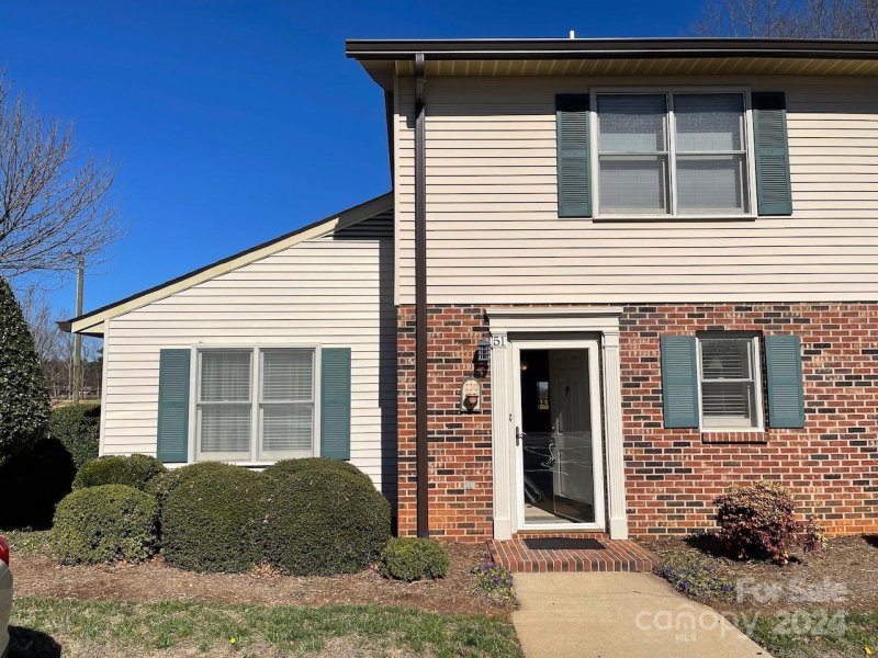 Property image 2 at 1330 5th Street, Hickory, NC 28601