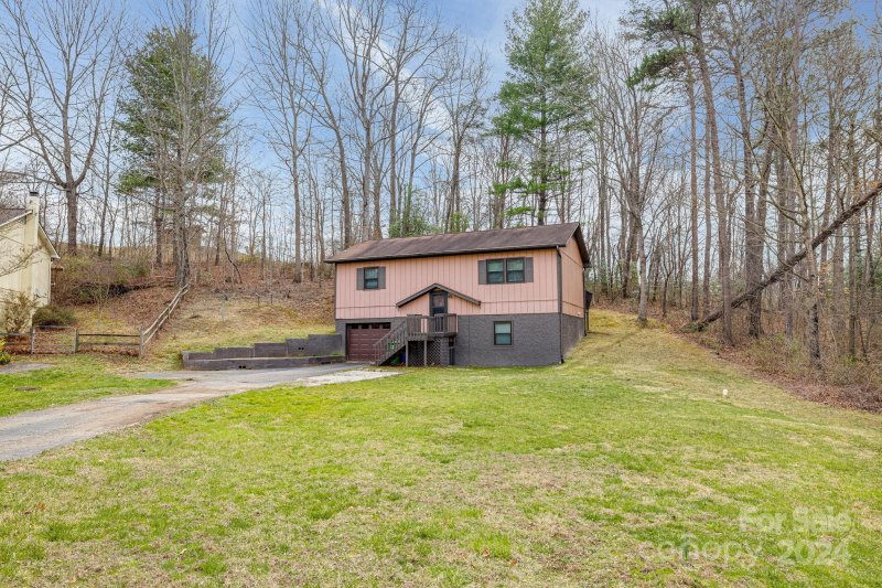 Property image 3 at 24 Harmon Circle, Asheville, NC 28803