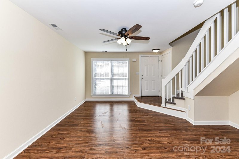 Property image 4 at 6203 Windsor Gate Lane, Charlotte, NC 28215