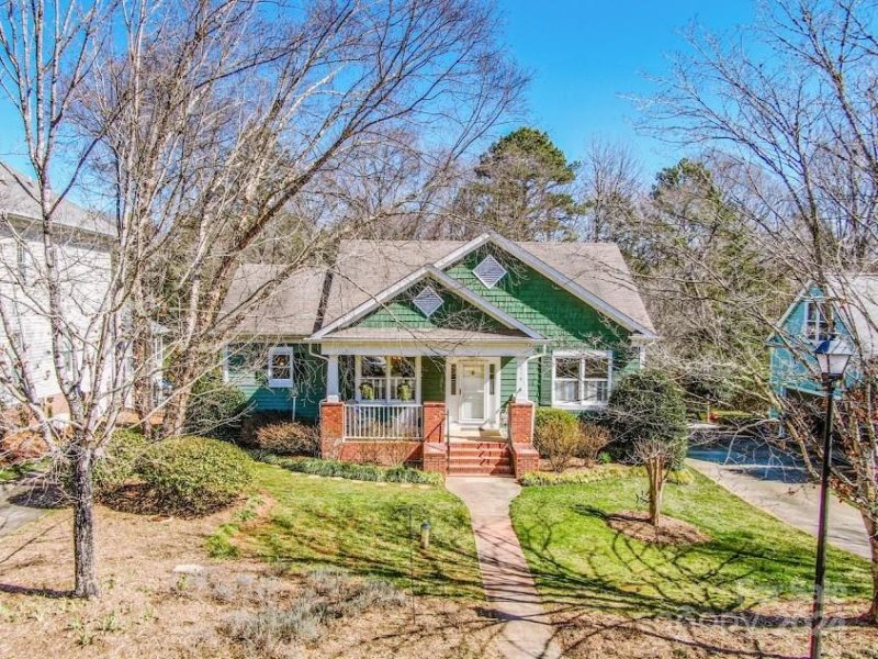 Property image 2 at 218 N Kimberly Road, Davidson, NC 28036