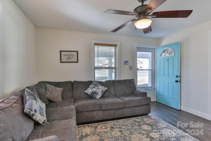 Property image 4 at 427 26th Street, Hickory, NC 28602