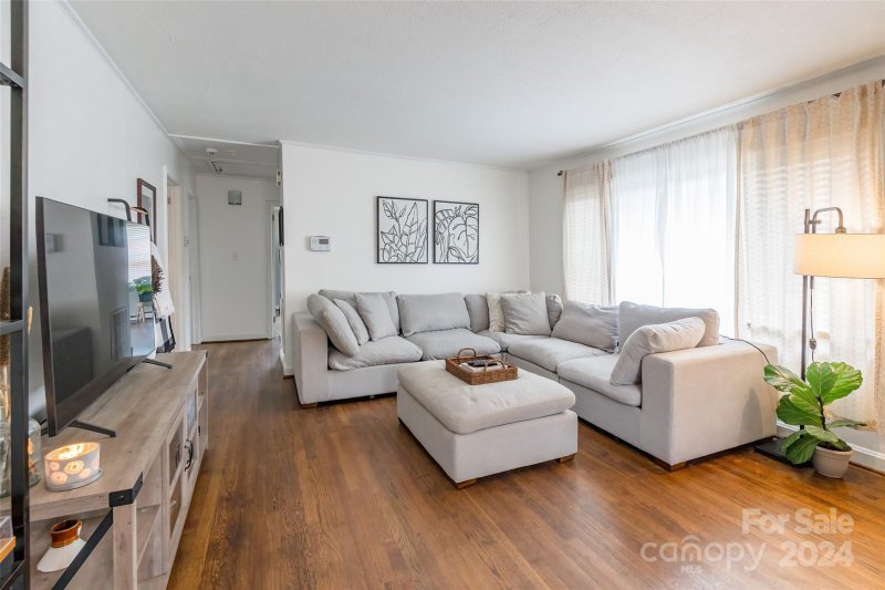 Property image 3 at 2201 Falmouth Road, Charlotte, NC 28205