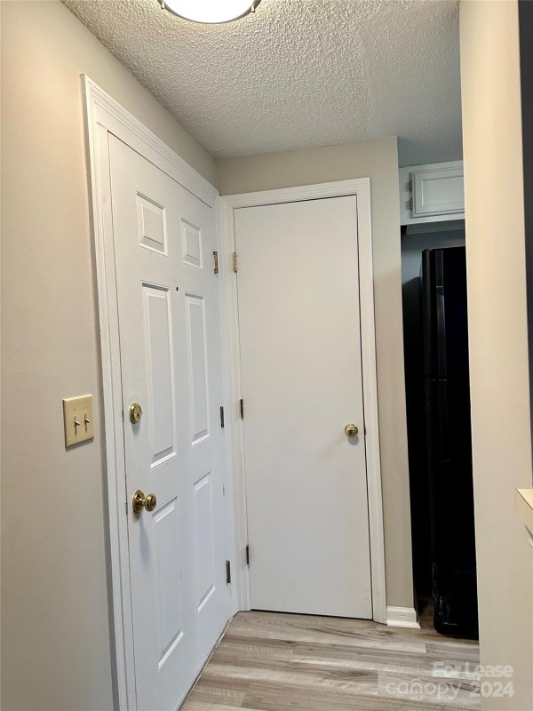 Property image 2 at 1624 Arlyn Circle, Charlotte, NC 28213