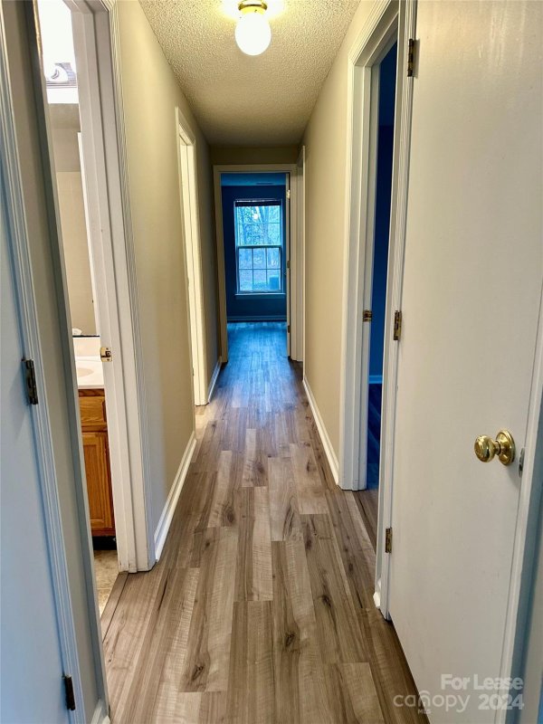 Property image 3 at 1624 Arlyn Circle, Charlotte, NC 28213