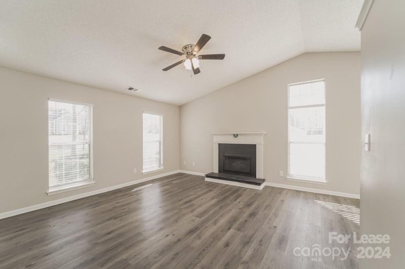 Property image 4 at 9236 Kimmel Lane, Charlotte, NC 28216