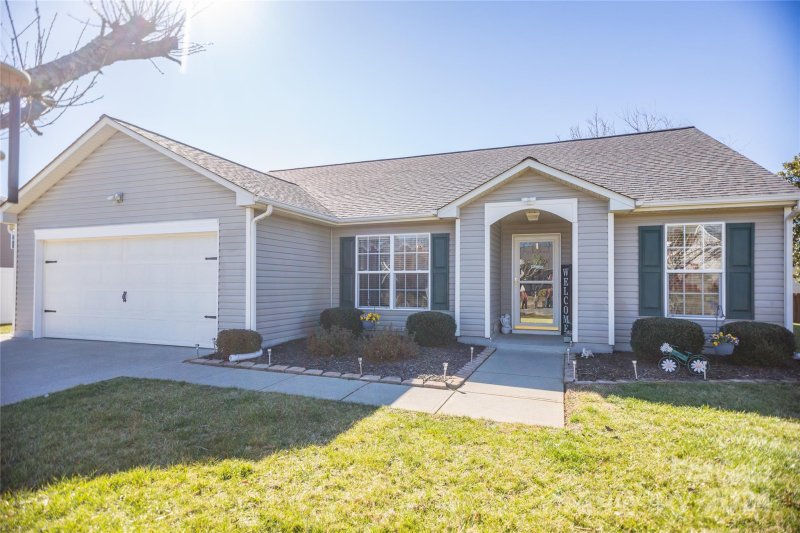 Property image 2 at 116 Morning Sun Drive, Mooresville, NC 28115