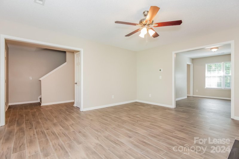 Property image 5 at 934 Grassy Patch Lane, Charlotte, NC 28216