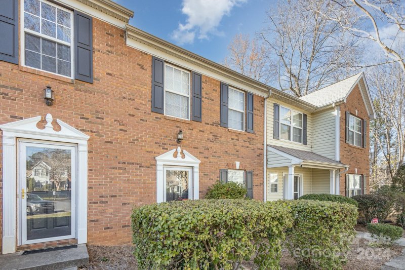 Property image 3 at 5323 Glenlea Walk Lane, Charlotte, NC 28216