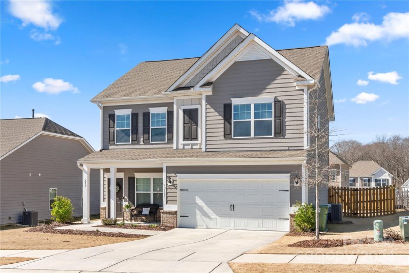 Property image 2 at 317 Ox Bow Circle, Mount Holly, NC 28120