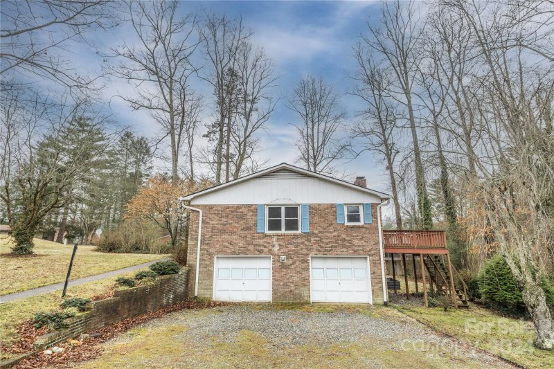 Property image 3 at 201 Shannon Road, Hendersonville, NC 28791