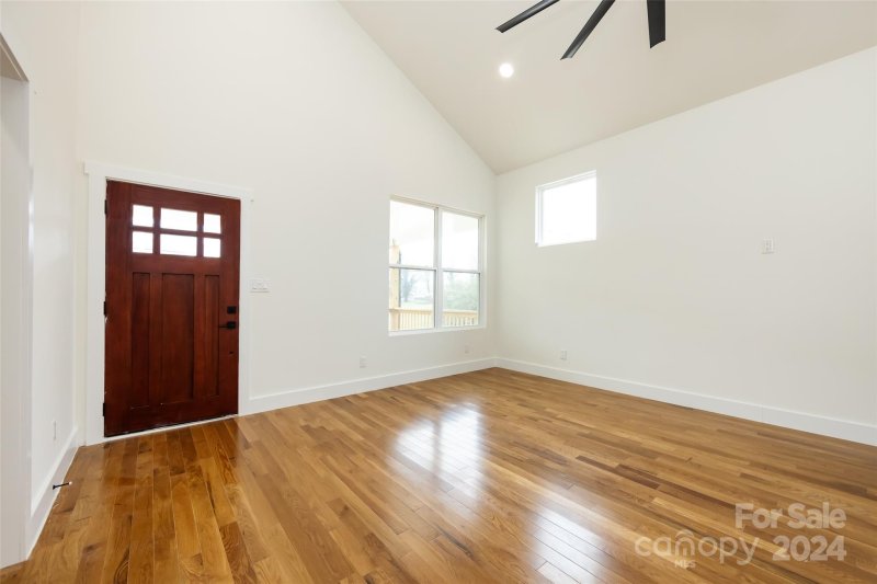 Property image 3 at 1719 Newcastle Street, Charlotte, NC 28216