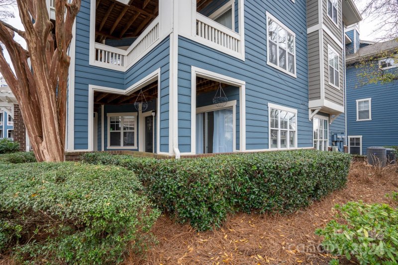 Property image 3 at 417 Olmsted Park Place, Charlotte, NC 28203