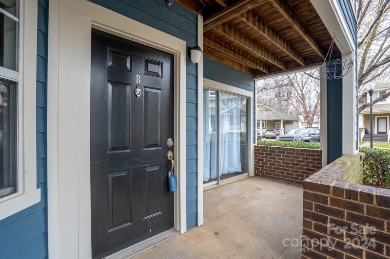 Property image 5 at 417 Olmsted Park Place, Charlotte, NC 28203