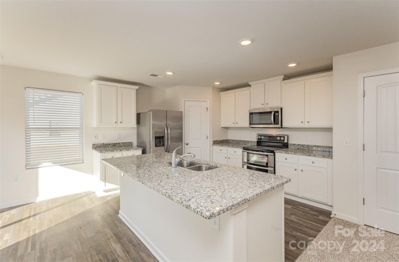 Property image 2 at 344 Aubrey Woods Drive, Kings Mountain, NC 28086