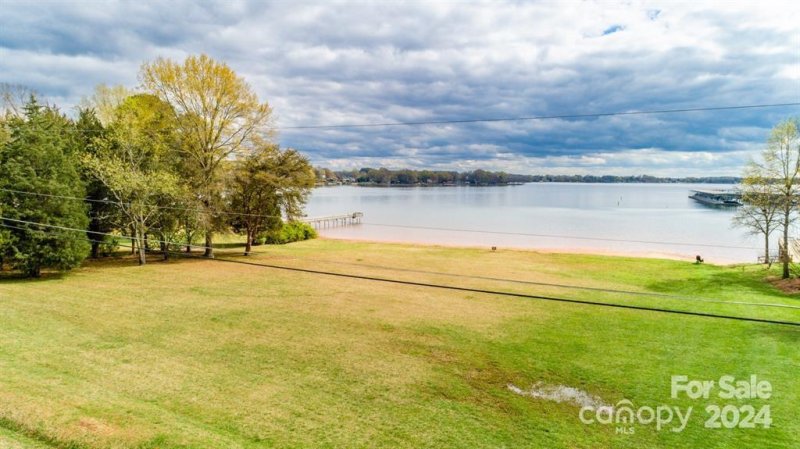 Property image 5 at 131 Marlin Drive, Mooresville, NC 28117