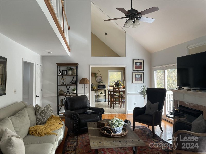 Property image 2 at 3800 Oldfield Road, Charlotte, NC 28226