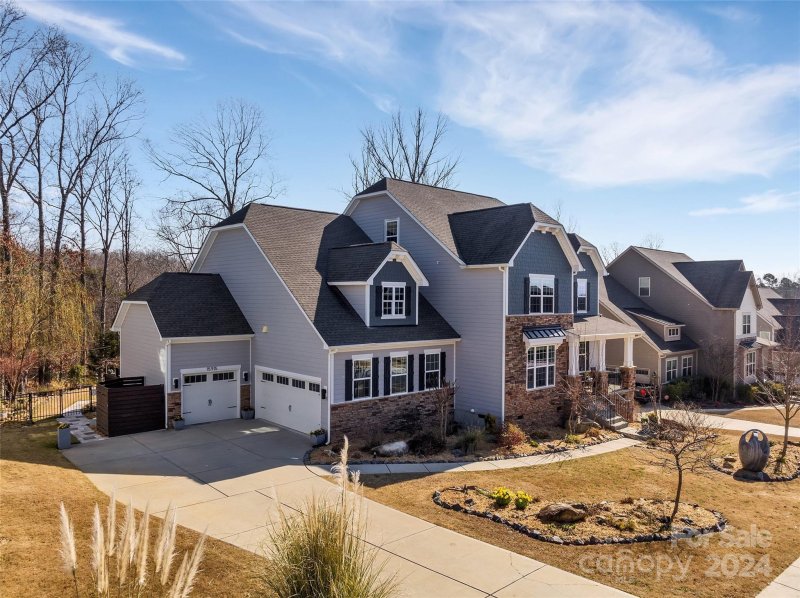 Property image 3 at 15915 Arabian Mews Lane, Charlotte, NC 28278