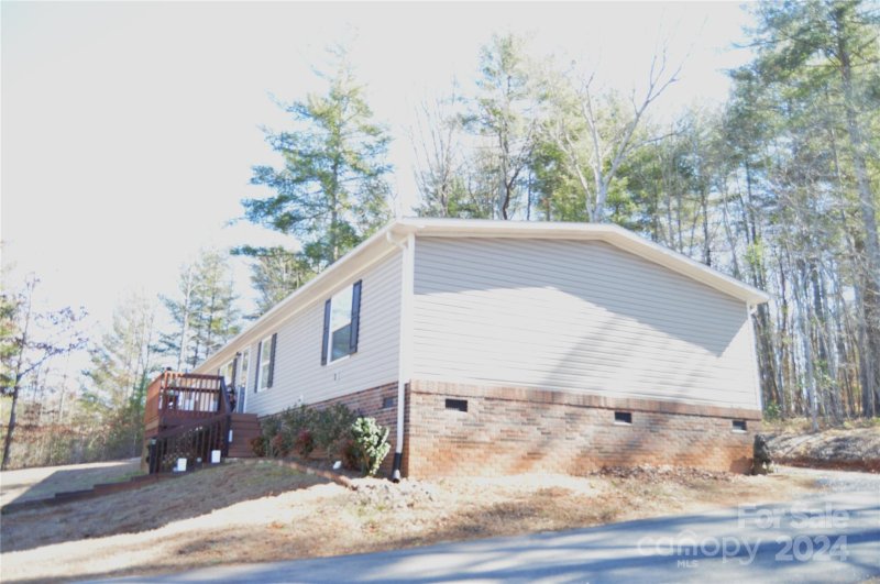 Property image 2 at 3135 Bear Trail Drive, Lenoir, NC 28645