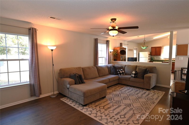 Property image 3 at 1963 8th Street Lane, Hickory, NC 28602