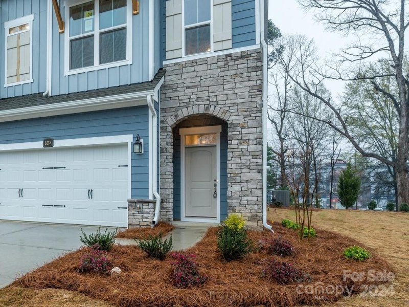 Property image 2 at 8233 Houser Street, Cornelius, NC 28031