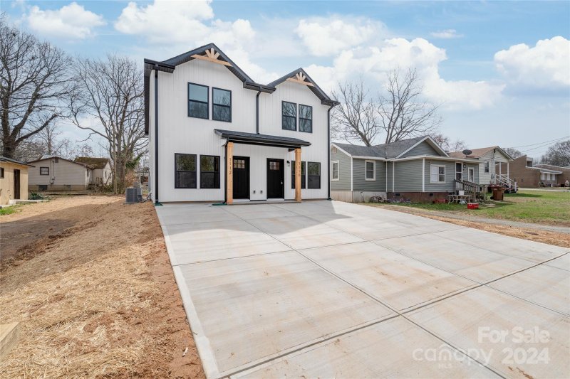 Property image 3 at 1110 1112 Lincoln Street, Lincolnton, NC 28092