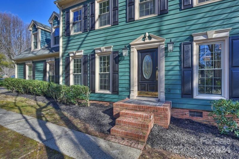 Property image 3 at 10315 Hanging Moss Trail, Mint Hill, NC 28227