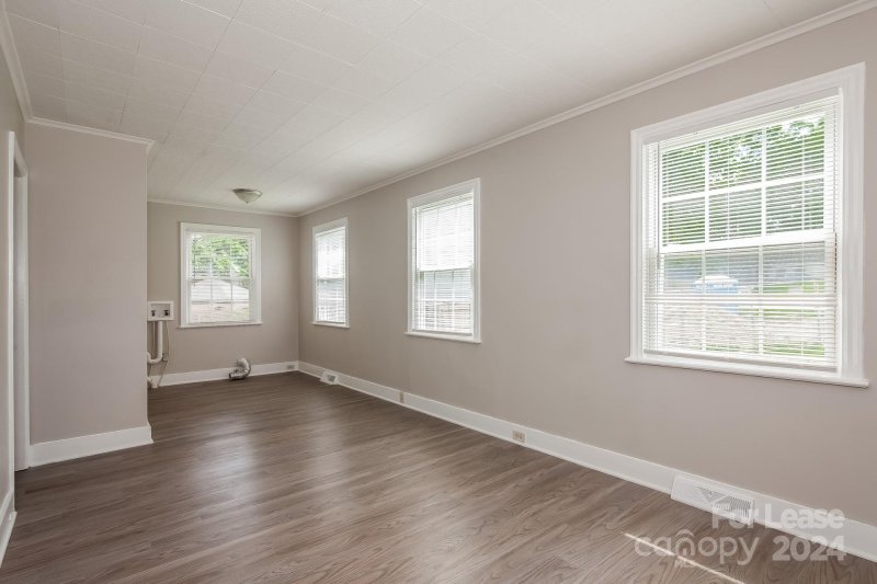 Property image 5 at 2519 Columbus Circle, Charlotte, NC 28208