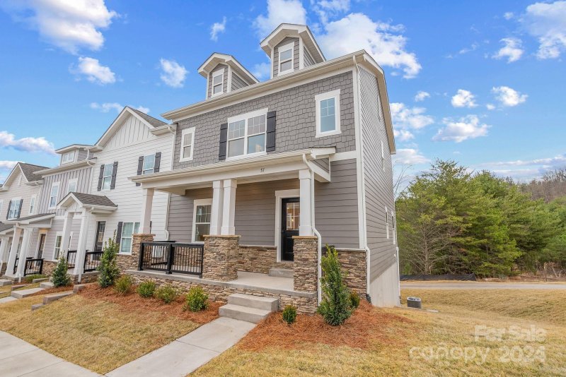 Property image 2 at 65 Walnut Springs Drive, Asheville, NC 28804