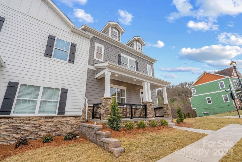 Property image 3 at 65 Walnut Springs Drive, Asheville, NC 28804