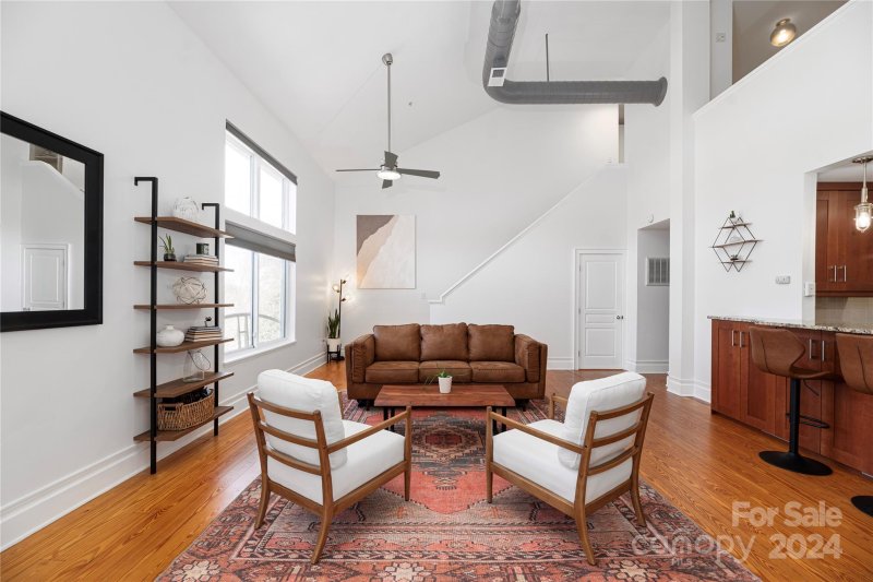 Property image 5 at 404 N Laurel Avenue, Charlotte, NC 28204