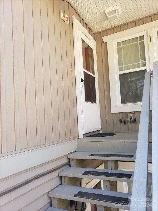 Property image 2 at 117 Morningside Lane, Hendersonville, NC 28792