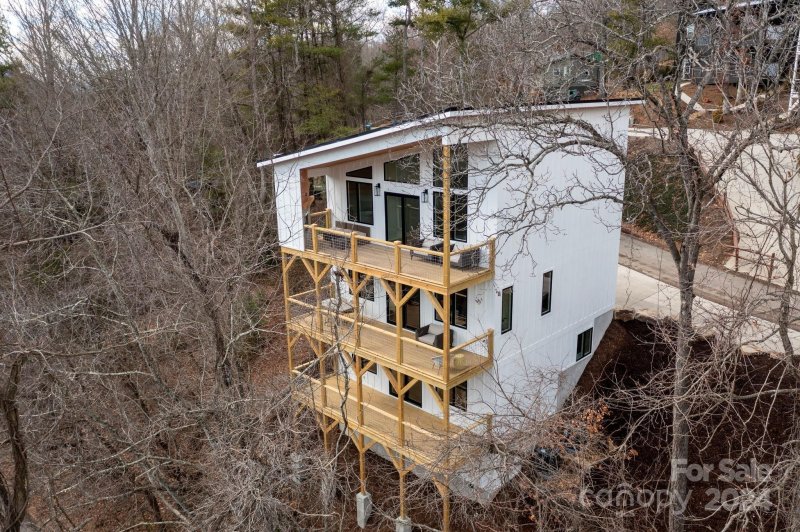 Property image 2 at 207 Pine Hill Drive, Swannanoa, NC 28778