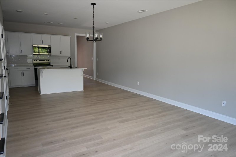 Property image 5 at 74 Walnut Springs Drive, Asheville, NC 28804