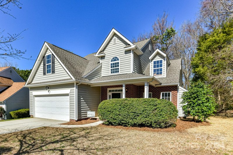 Property image 2 at 7507 Sedgebrook Drive, Stanley, NC 28164