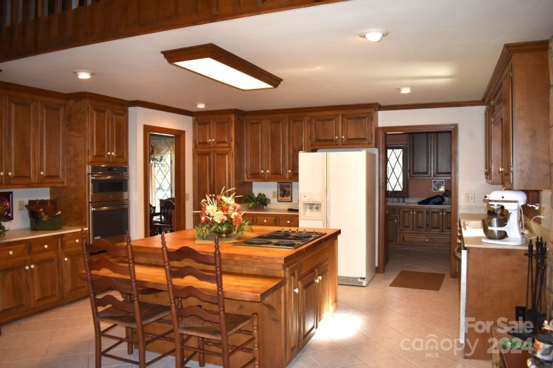 Property image 3 at 325 Regency Road, Salisbury, NC 28147