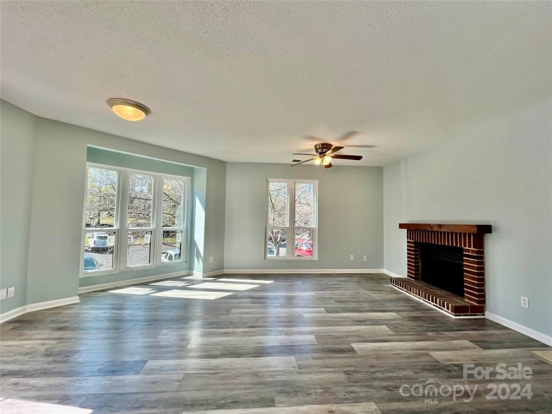 Property image 2 at 8073 Cedar Glen Drive, Charlotte, NC 28212