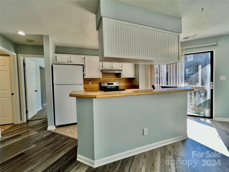 Property image 5 at 8073 Cedar Glen Drive, Charlotte, NC 28212