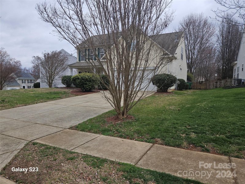 Property image 2 at 10020 Spring Park Drive, Charlotte, NC 28269