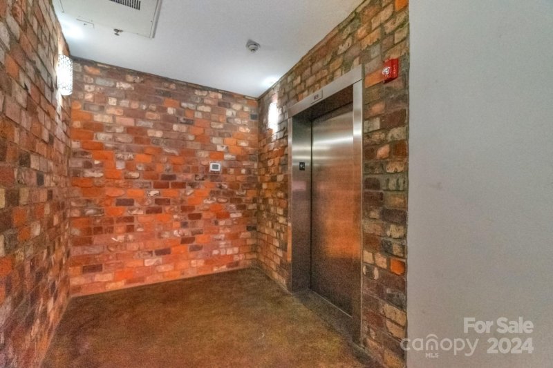 Property image 3 at 3123 N Davidson Street, Charlotte, NC 28205