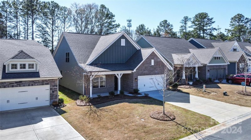 Property image 2 at 546 Rustlewood Way, Rock Hill, SC 29732