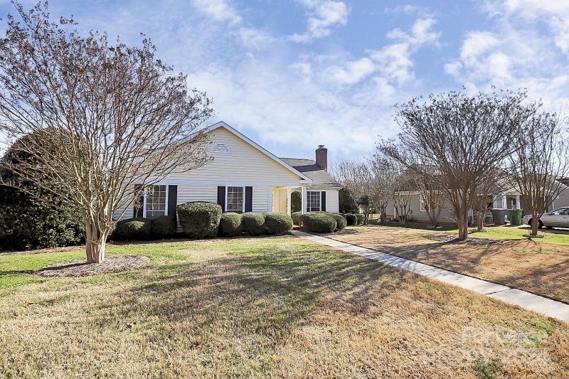 Property image 2 at 2336 Olde Whitehall Road, Charlotte, NC 28273