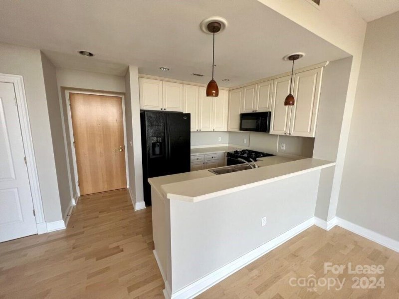 Property image 5 at 315 Arlington Avenue, Charlotte, NC 28203