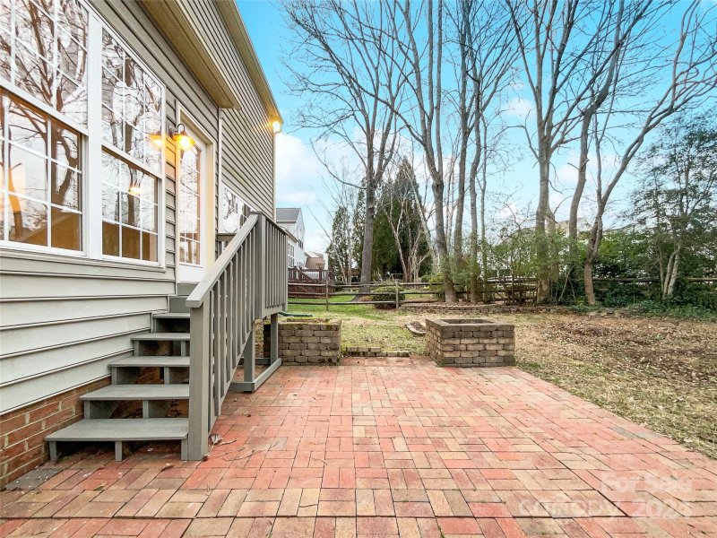 Property image 5 at 931 Timber Knoll Drive, Matthews, NC 28105