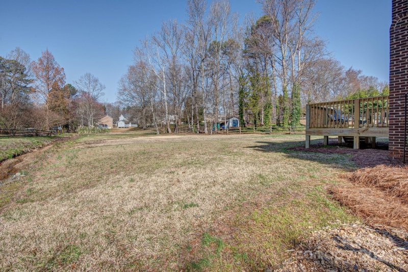 Property image 5 at 16519 Beech Hill Drive, Huntersville, NC 28078