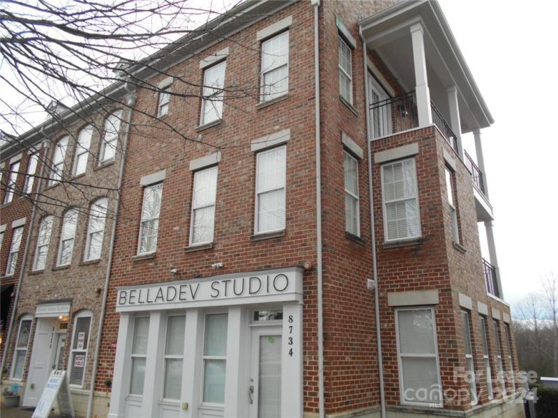 Property image 2 at 8734 Arbor Creek Drive, Charlotte, NC 28269