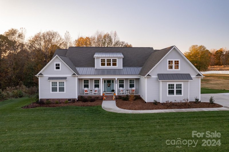 189 Triple Ponds Court
