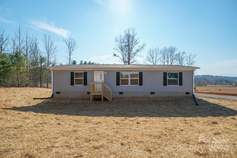 Property image 3 at 3891 Goshawk Drive, Lenoir, NC 28645