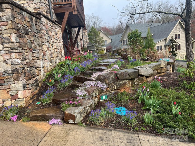 Property image 2 at 9 Emerson Road, Black Mountain, NC 28711